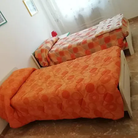 Al Piano Terra Πανσιόν Scicli