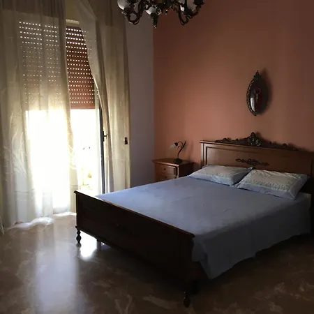 Πανσιόν Al Piano Terra