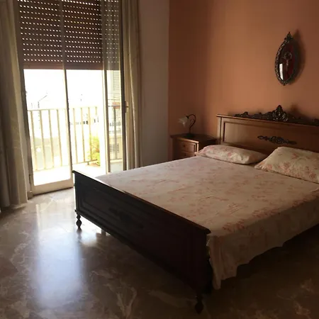 Πανσιόν Al Piano Terra